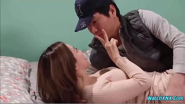 Gạ thịt đứa cháu gái xinh đẹp