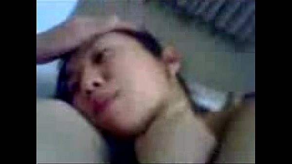 Clip sex địt nhau với em bạn gái nứng lồn rung rung
