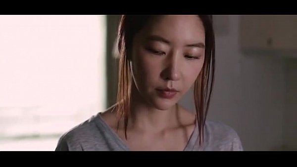Em nữ sinh vừa lên cấp 3 dụ dỗ làm tình với nhiều anh