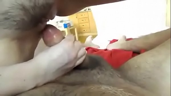 Vợ yêu dâm đãng sục cặc cho cương rồi ngồi lên nhún bắn nước lênh láng