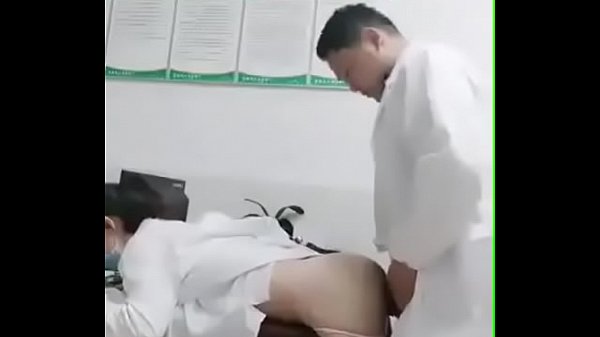 Vụng trộm trong phòng bác sĩ