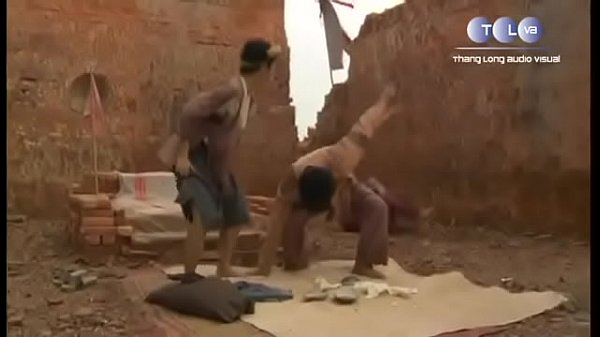 Em tuy xấu nhưng ai bảo em có lồn