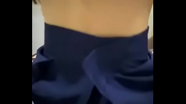 Bé nữ sinh mông to vcl