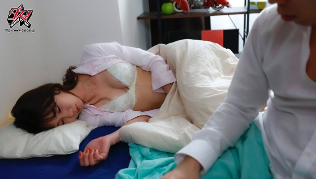 Một đêm ngủ cùng em cấp dưới ngon nhất công ty
