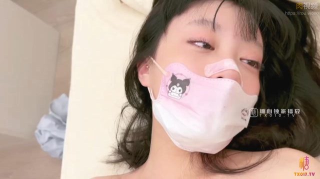Em nữ sinh dễ thương chịch mặt phê vãi
